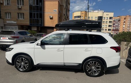 Mitsubishi Outlander III рестайлинг 3, 2015 год, 1 500 000 рублей, 3 фотография