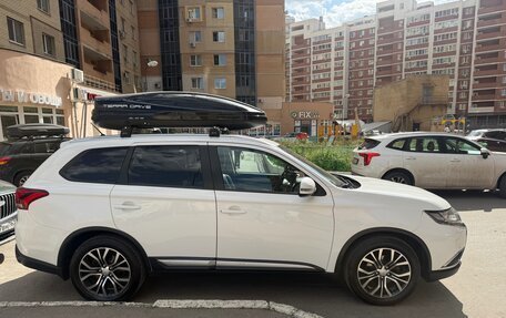Mitsubishi Outlander III рестайлинг 3, 2015 год, 1 500 000 рублей, 4 фотография