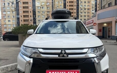Mitsubishi Outlander III рестайлинг 3, 2015 год, 1 500 000 рублей, 1 фотография
