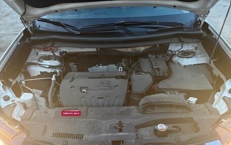 Mitsubishi Outlander III рестайлинг 3, 2015 год, 1 500 000 рублей, 6 фотография