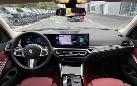 BMW 3 серия, 2023 год, 2 829 000 рублей, 9 фотография