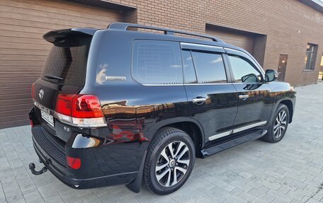 Toyota Land Cruiser 200, 2019 год, 11 000 000 рублей, 4 фотография