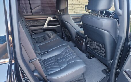 Toyota Land Cruiser 200, 2019 год, 11 000 000 рублей, 15 фотография