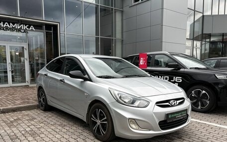 Hyundai Solaris II рестайлинг, 2012 год, 911 000 рублей, 3 фотография