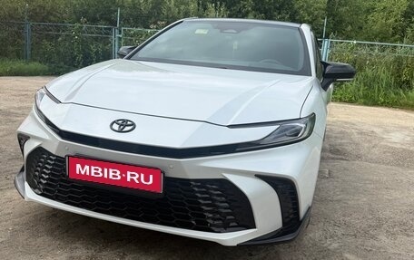 Toyota Camry, 2024 год, 3 700 000 рублей, 1 фотография