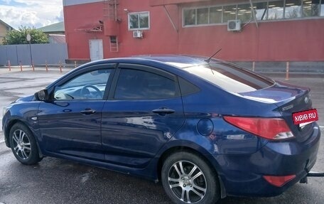Hyundai Solaris II рестайлинг, 2014 год, 800 000 рублей, 2 фотография