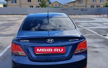 Hyundai Solaris II рестайлинг, 2014 год, 800 000 рублей, 3 фотография