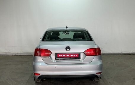 Volkswagen Jetta VI, 2013 год, 960 000 рублей, 5 фотография
