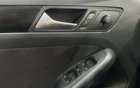 Volkswagen Jetta VI, 2013 год, 960 000 рублей, 16 фотография