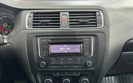 Volkswagen Jetta VI, 2013 год, 960 000 рублей, 14 фотография