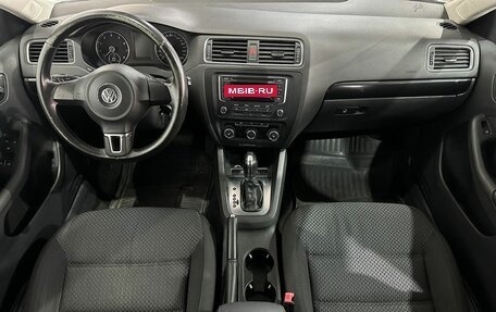 Volkswagen Jetta VI, 2013 год, 960 000 рублей, 11 фотография