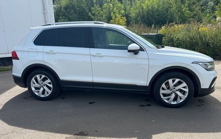 Volkswagen Tiguan II, 2021 год, 2 250 000 рублей, 3 фотография