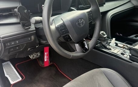 Toyota Camry, 2024 год, 3 700 000 рублей, 5 фотография