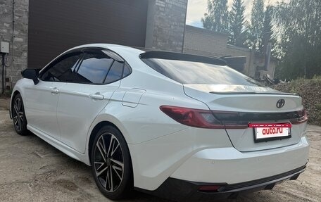 Toyota Camry, 2024 год, 3 700 000 рублей, 4 фотография