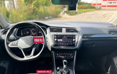 Volkswagen Tiguan II, 2021 год, 2 250 000 рублей, 14 фотография