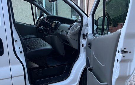 Opel Vivaro A рестайлинг, 2008 год, 1 500 000 рублей, 23 фотография