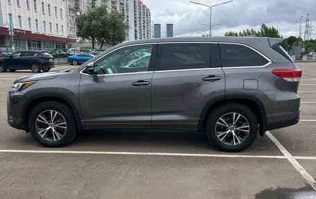 Toyota Highlander III, 2017 год, 3 900 000 рублей, 8 фотография