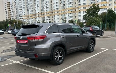 Toyota Highlander III, 2017 год, 3 900 000 рублей, 5 фотография