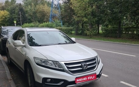 Honda Crosstour I рестайлинг, 2014 год, 1 580 000 рублей, 1 фотография