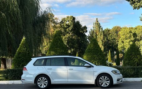 Volkswagen Golf VII, 2020 год, 1 950 000 рублей, 9 фотография