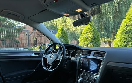 Volkswagen Golf VII, 2020 год, 1 950 000 рублей, 25 фотография