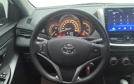 Toyota Yaris Cross, 2022 год, 1 250 000 рублей, 6 фотография