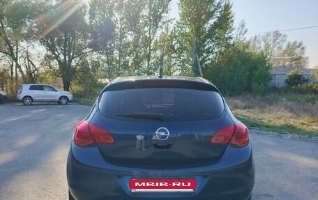 Opel Astra J, 2010 год, 700 000 рублей, 5 фотография