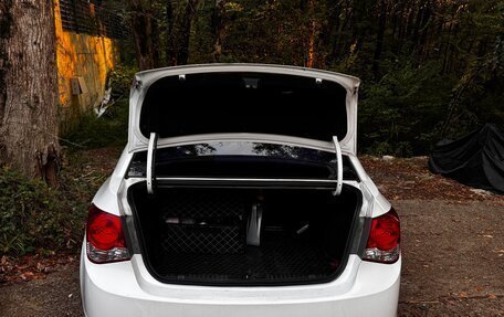 Chevrolet Cruze II, 2010 год, 585 000 рублей, 9 фотография