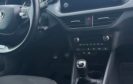 Skoda Rapid II, 2020 год, 1 350 000 рублей, 13 фотография