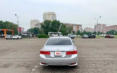 Honda Accord IX рестайлинг, 2013 год, 2 000 000 рублей, 6 фотография
