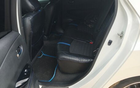 Nissan Leaf II, 2019 год, 1 800 000 рублей, 4 фотография