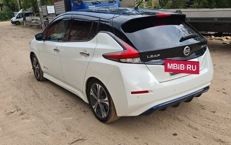 Nissan Leaf II, 2019 год, 1 800 000 рублей, 10 фотография