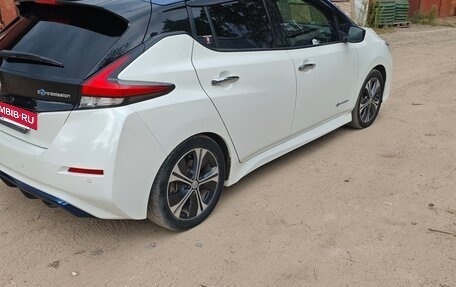 Nissan Leaf II, 2019 год, 1 800 000 рублей, 11 фотография