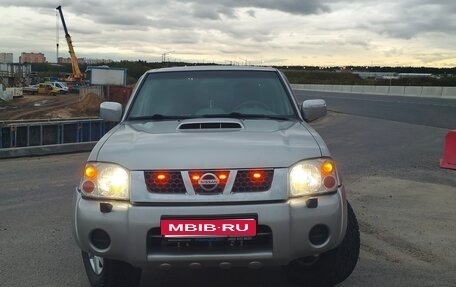 Nissan NP300, 2013 год, 1 350 000 рублей, 1 фотография