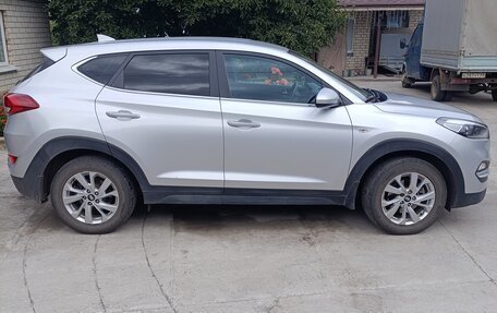 Hyundai Tucson III, 2018 год, 1 950 000 рублей, 2 фотография