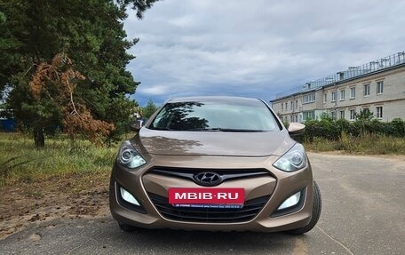 Hyundai i30 II рестайлинг, 2013 год, 1 000 000 рублей, 2 фотография