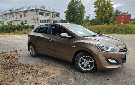Hyundai i30 II рестайлинг, 2013 год, 1 000 000 рублей, 3 фотография