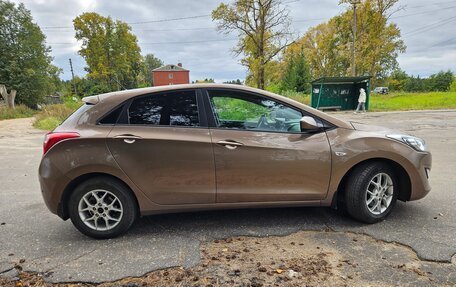 Hyundai i30 II рестайлинг, 2013 год, 1 000 000 рублей, 10 фотография