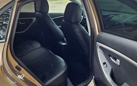 Hyundai i30 II рестайлинг, 2013 год, 1 000 000 рублей, 18 фотография
