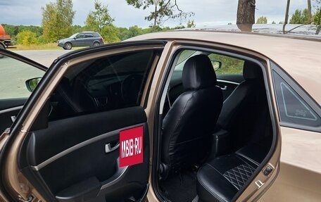 Hyundai i30 II рестайлинг, 2013 год, 1 000 000 рублей, 14 фотография
