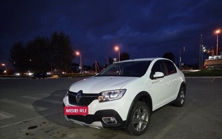 Renault Logan II, 2022 год, 1 200 000 рублей, 2 фотография