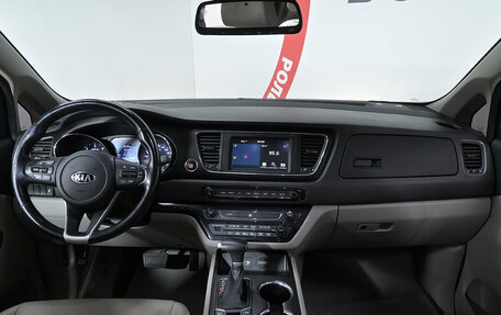 KIA Carnival III, 2019 год, 3 120 000 рублей, 8 фотография