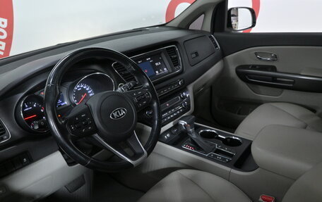 KIA Carnival III, 2019 год, 3 120 000 рублей, 7 фотография