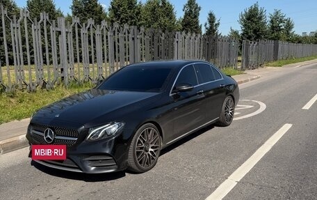Mercedes-Benz E-Класс, 2019 год, 2 800 000 рублей, 4 фотография