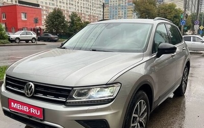 Volkswagen Tiguan II, 2019 год, 2 700 000 рублей, 1 фотография