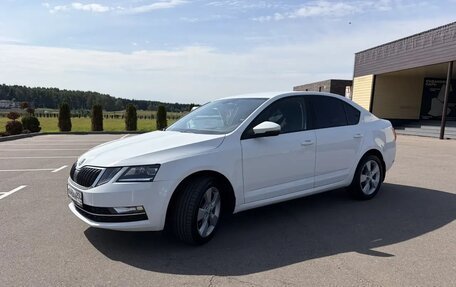 Skoda Octavia, 2020 год, 1 800 000 рублей, 2 фотография