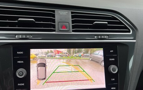 Volkswagen Tiguan II, 2019 год, 2 700 000 рублей, 15 фотография