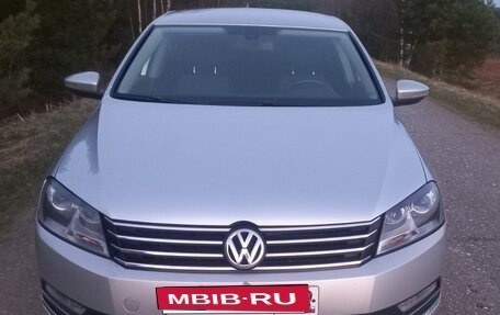 Volkswagen Passat B7, 2013 год, 800 000 рублей, 1 фотография