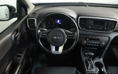 KIA Sportage IV рестайлинг, 2019 год, 2 199 000 рублей, 12 фотография