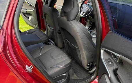Volvo V40 Cross Country I, 2014 год, 1 380 000 рублей, 11 фотография